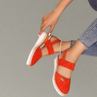 Gitta – Plus-Size Wedge Sandals