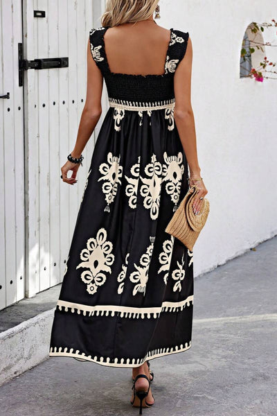 Blanche – Elegant Square Neck Sleeveless Beach Dress