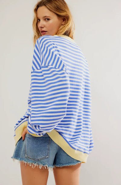 Playful Striped Sweater – Vibrant Style and Comfort