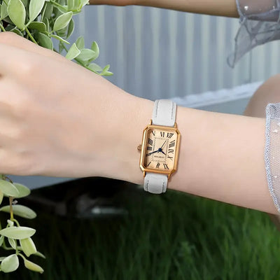 18K Gold Crest Watch That Reflects Your Timeless Elegance and Lasting Impression