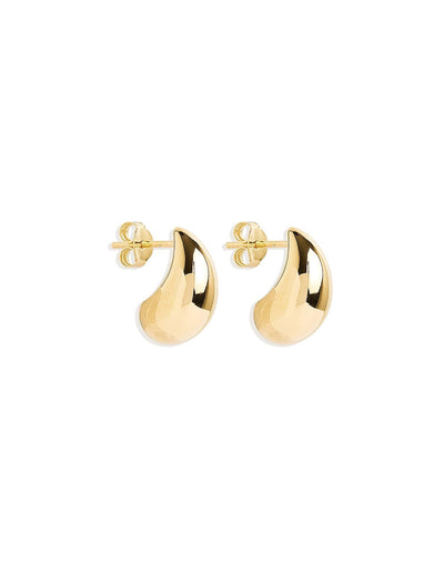 18K Gold Teardrop Studs That Radiate Sophistication and Win Every Glance