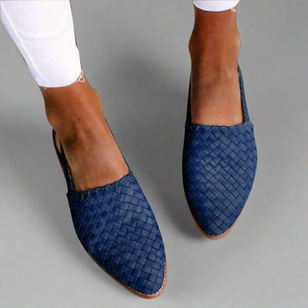 Dorlitha – Handcrafted Moccasins
