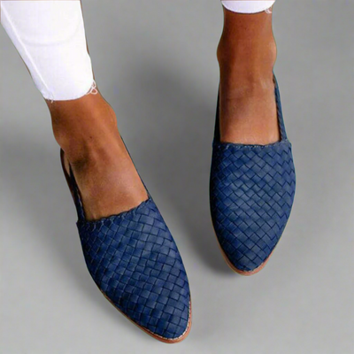 Dorlitha – Handcrafted Moccasins