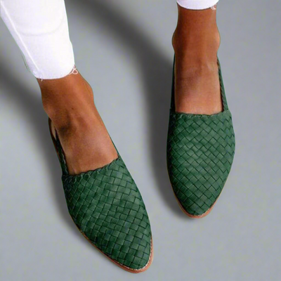 Dorlitha – Handcrafted Moccasins