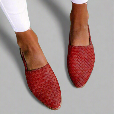 Dorlitha – Handcrafted Moccasins