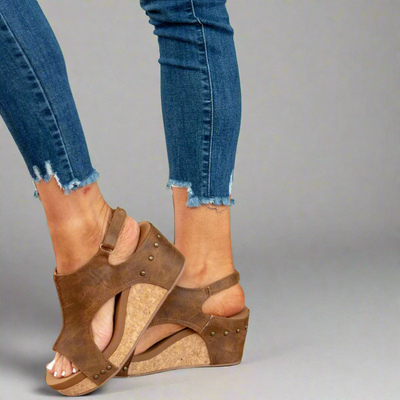 Vreni – Handcrafted Orthopedic Sandals