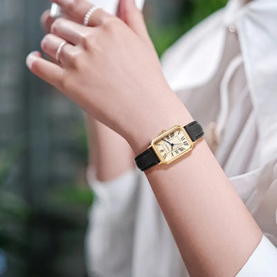 18K Gold Crest Watch That Reflects Your Timeless Elegance and Lasting Impression