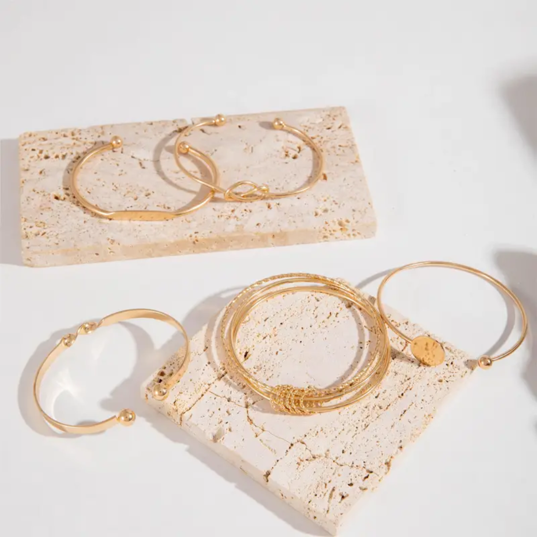 18K Gold Knotted Elegance Bracelet Set That Radiates Style & Earns You Endless Compliments