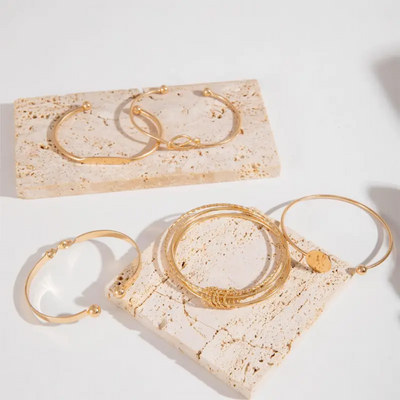 18K Gold Knotted Elegance Bracelet Set That Radiates Style & Earns You Endless Compliments