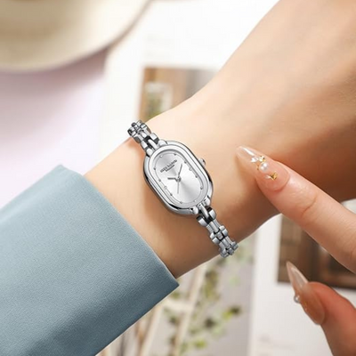 18k Gold Radiance Watch That Brings Warmth & Brilliance to Your Look