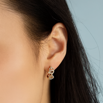 18K Gold Earrings That Make Your Style Stand Out & Showcase Bold Individuality