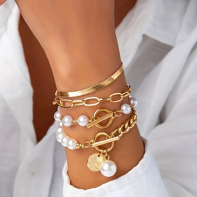18K Gold Pearl Bracelet Set That Radiates Sophistication & Makes You Unforgettable