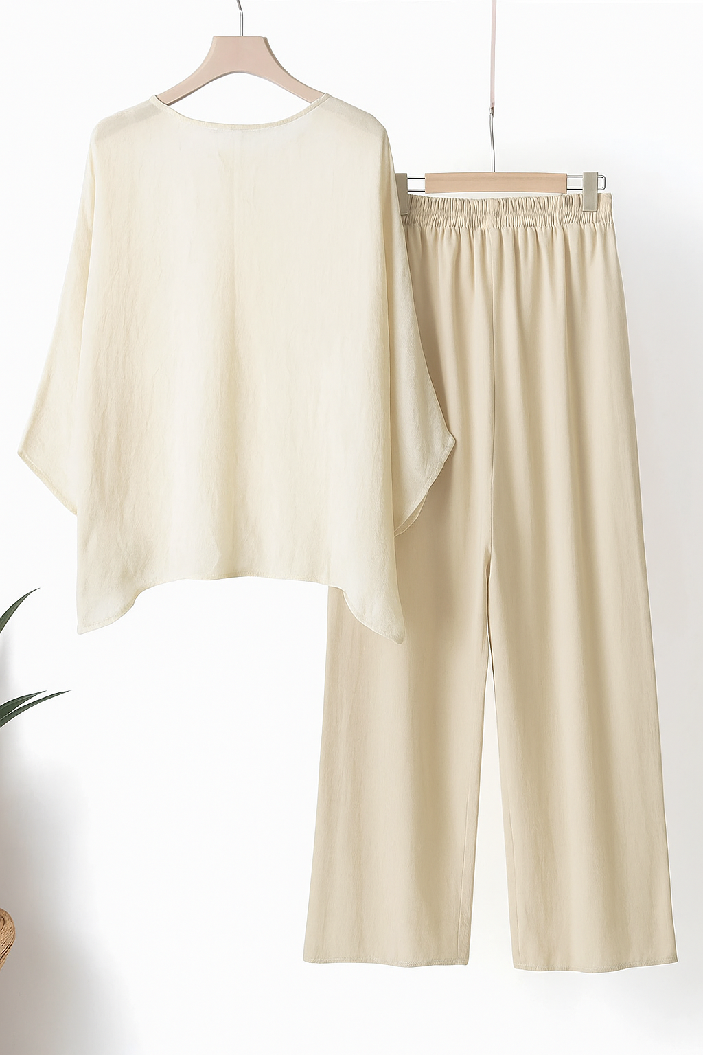 Jovana -Two-Piece Linen Loungewear Set with Wide-Leg Pants