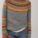 Creative Pattern Sweater – A Cozy Artistic Touch