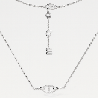 18K Gold Link Pendant Necklace That Blends Classic Elegance With Modern Glamour