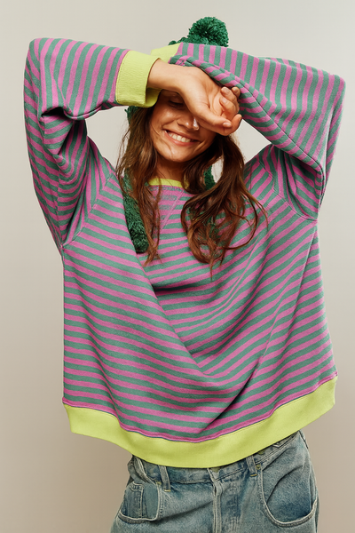 Playful Striped Sweater – Vibrant Style and Comfort