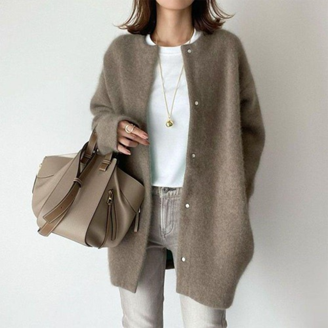 Long Mohair-like Cardigan – Elegant warmth & everyday luxury
