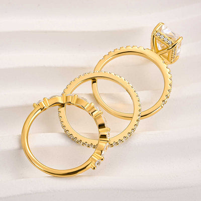18K Gold 3PC Wedding Ring Set That Celebrates Your Love in Style