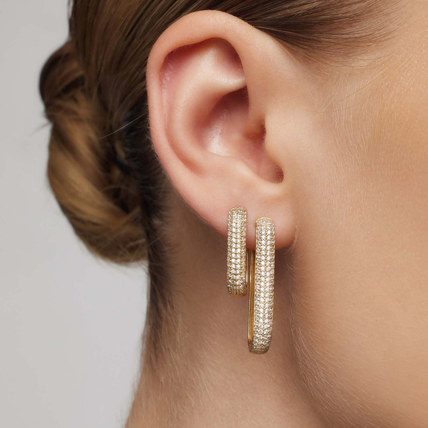 18K Gold Pavé Hoop Earrings That Elevate Your Elegance Instantly & Turn Every Glance Into Admiration