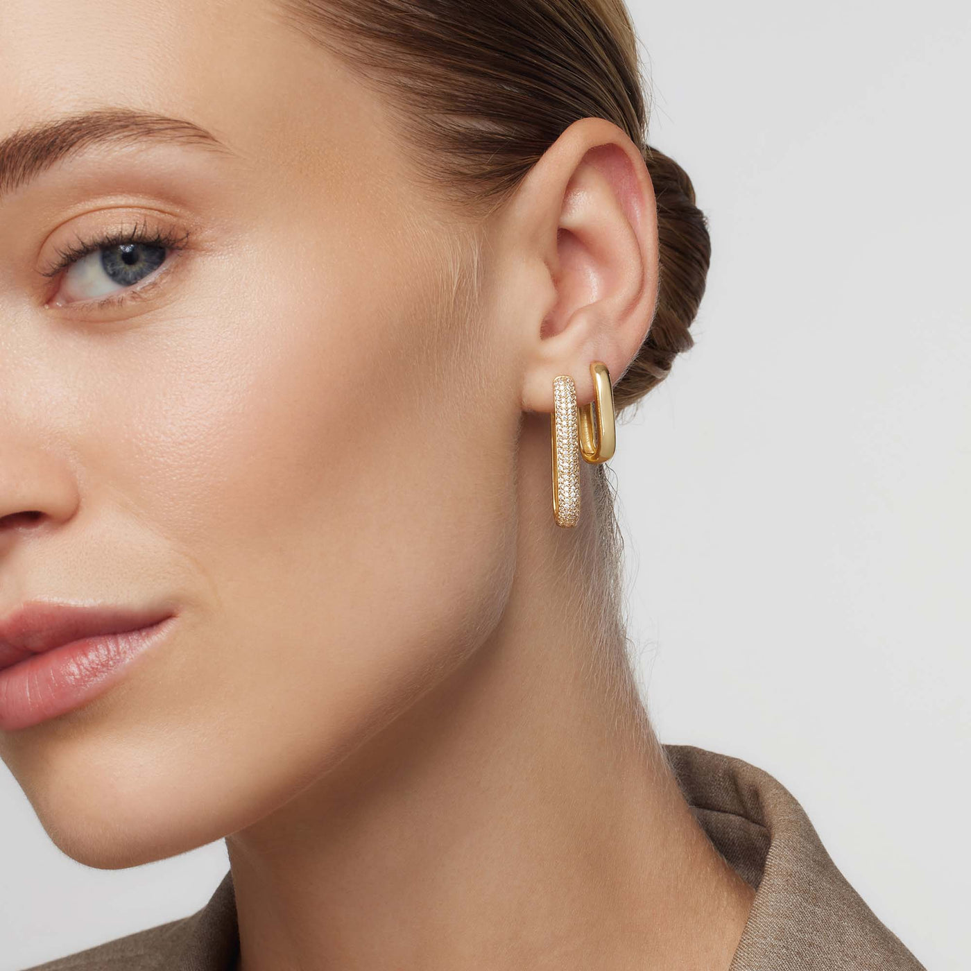 18K Gold Pavé Hoop Earrings That Elevate Your Elegance Instantly & Turn Every Glance Into Admiration