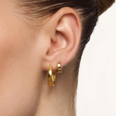 18k Gold Hoops That Embody Effortless Chic & Captivate Every Gaze