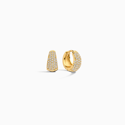 16k Gold Mini Hoops That Embodies Refined Sophistication & Makes Simplicity Unforgettable