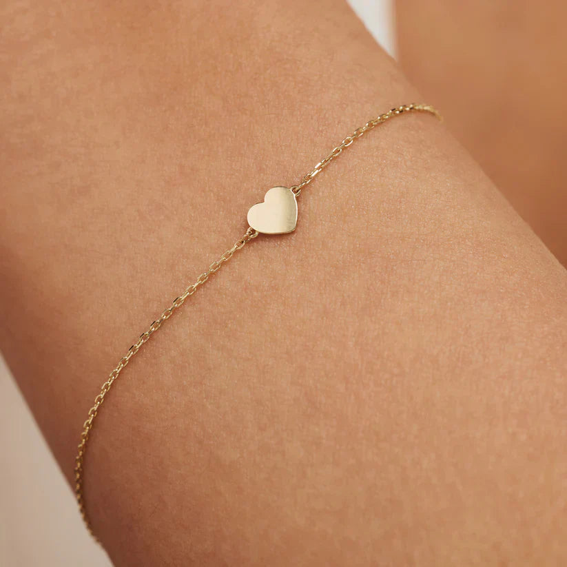 14K Gold Heart Bracelet That Radiates Your Elegance & Wins Hearts