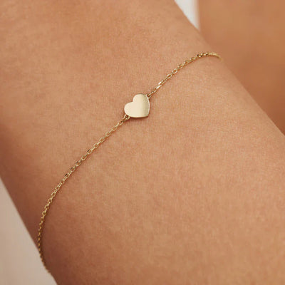 14K Gold Heart Bracelet That Radiates Your Elegance & Wins Hearts