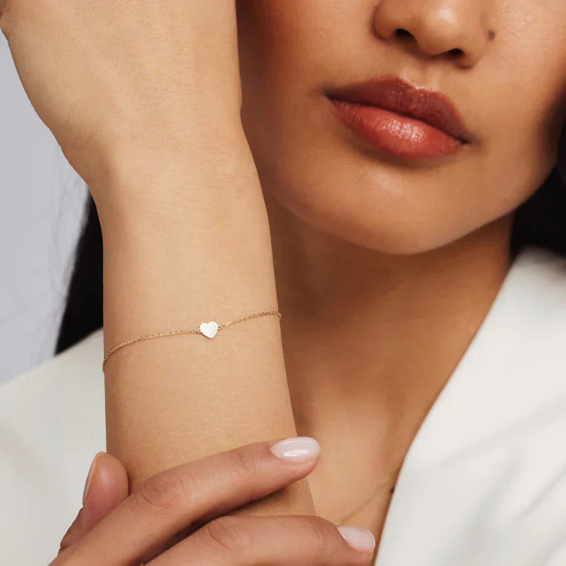 14K Gold Heart Bracelet That Radiates Your Elegance & Wins Hearts