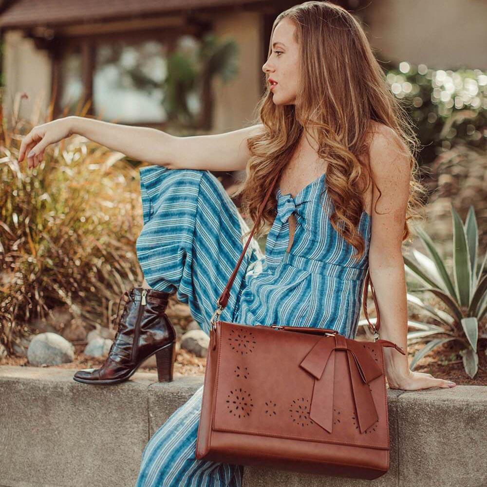 Philippa - Elegant Bow-Tie Satchel