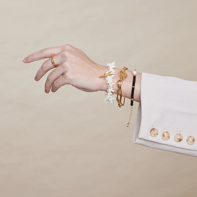 16K Gold Link T-Bar Bracelet That Adorns Your Wrist With Luxury & Captures Understated Glamour