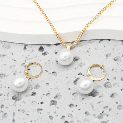 18K Gold Pearl Jewelry Set That Radiates Timeless Beauty & Makes Every Moment Special