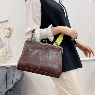 Lucretia - Vintage Kiss Lock Handbag