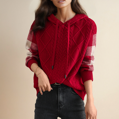 Cable Detail Hoodie – Relaxed Warmth with a Sophisticated Feel