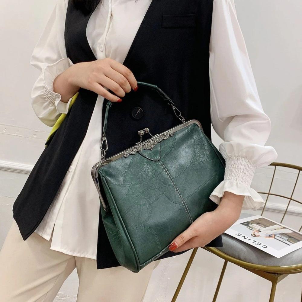 Lucretia - Vintage Kiss Lock Handbag