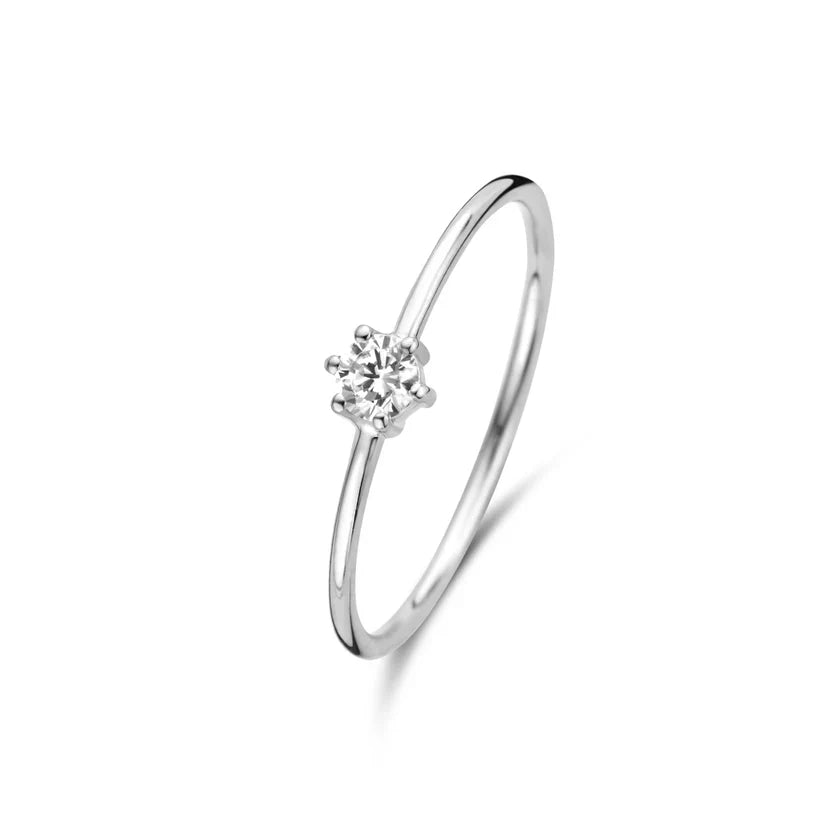 14k Gold Solitaire Ring That Reflects Your Timeless Style & Poised Charm