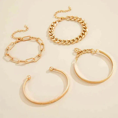 18K Gold Bracelet Set That Radiates Chic Style & Draws Compliments Wherever You Go