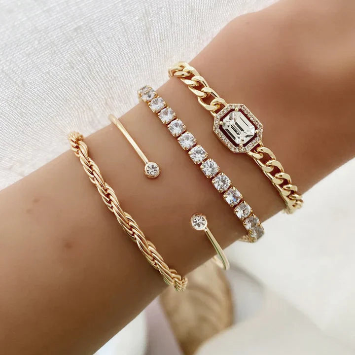 18k Gold Bracelet Set That  Drapes Your Wrist in Radiance & Unforgettable Style