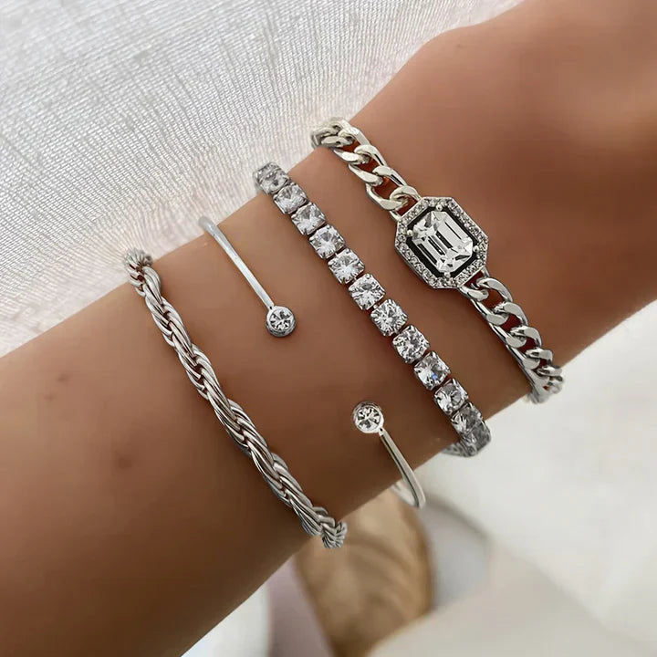 18k Gold Bracelet Set That  Drapes Your Wrist in Radiance & Unforgettable Style